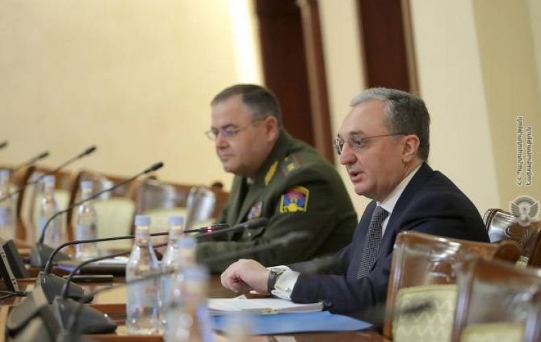 FM Mnatsakanyan delivers lecture at meeting of leadership staff of Armed Forces