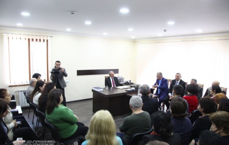 Bako Sahakyan met with the staff of 