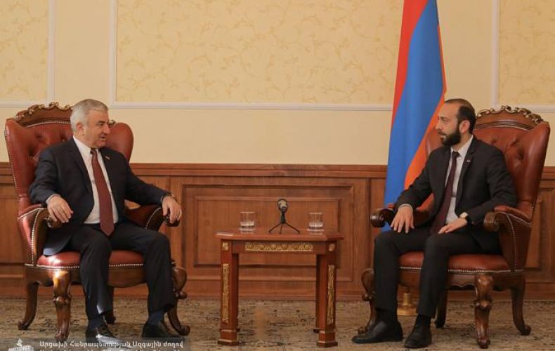 Speakers of Parliaments of Armenia and Artsakh hold private meeting in Yerevan