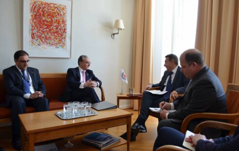 Министр иностранных дел Зограб Мнацаканян встретился с председателем Международного комитета Красного Креста Петером Маурером