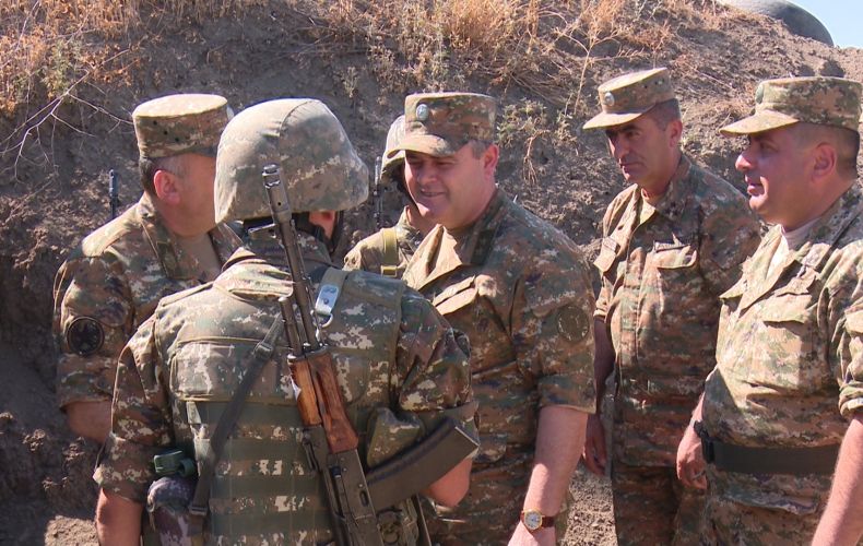 Начальник Генштаба ВС РА совершил рабочий визит в Армию обороны