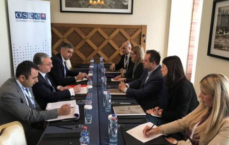 Зограб Мнацаканян встретился с министром иностранных дел Сербии