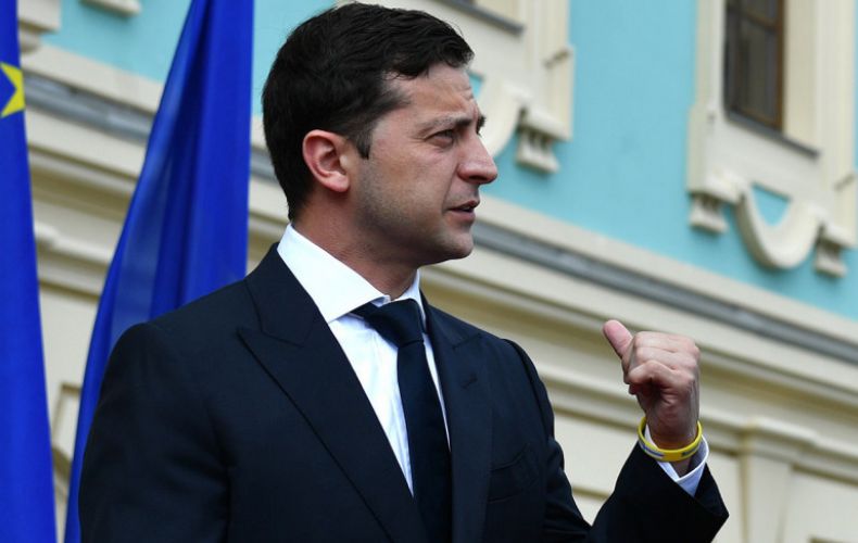 Зеленский призвал ЕС выступить против присоединения России к G7