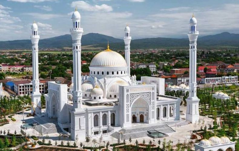 Самая большая в Европе мечеть открылась в Чечне