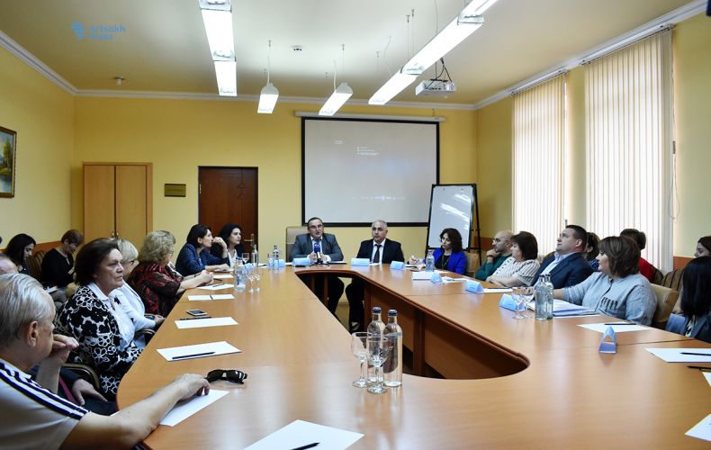 Организован круглый стол с представителями национальных меньшинств, проживающих в Арцахе