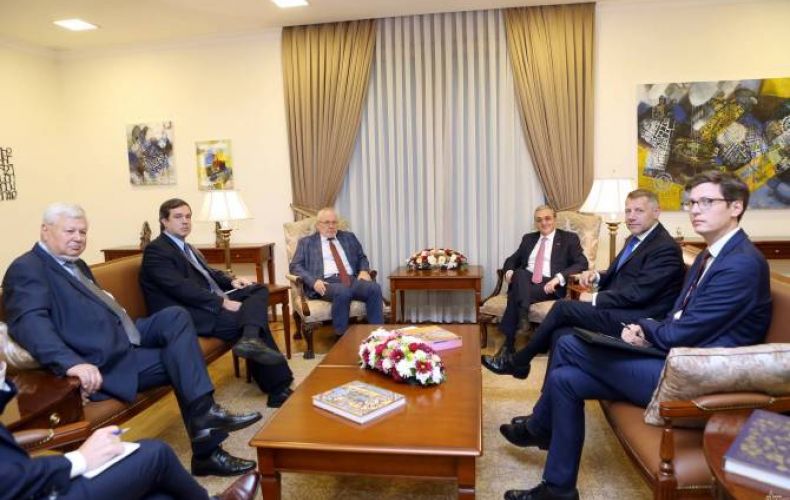 Armenian FM, OSCE MG Co-Chairs highlight formation of favorable environment for peace