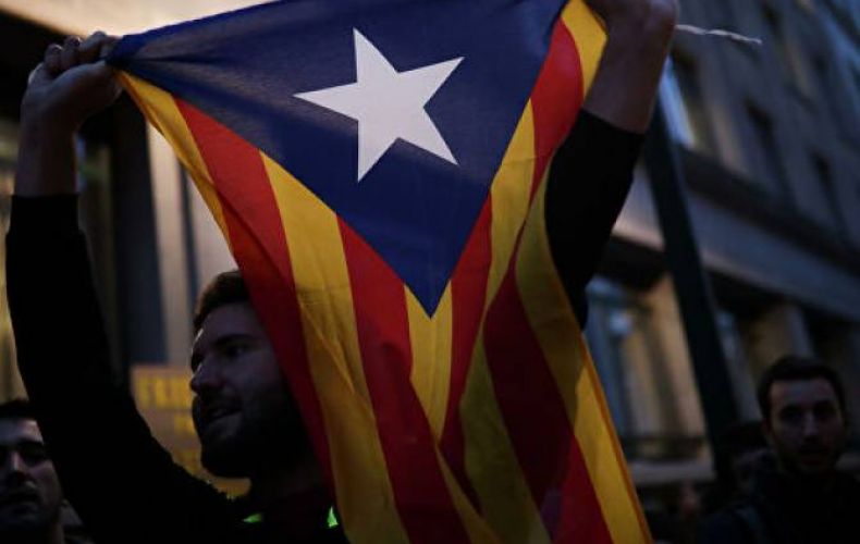 El Pais: сторонники независимости Каталонии блокировали дорогу на границе с Францией