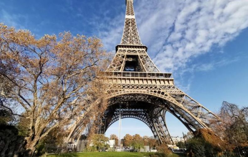Эйфелева башня закрыта из-за всеобщей забастовки во Франции
