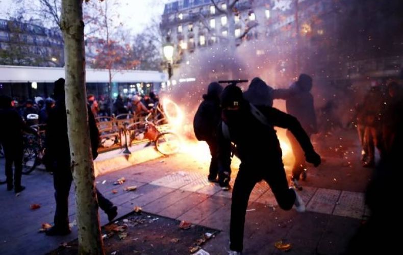 Протесты во Франции приобрели наибольший масштаб с 2010 года