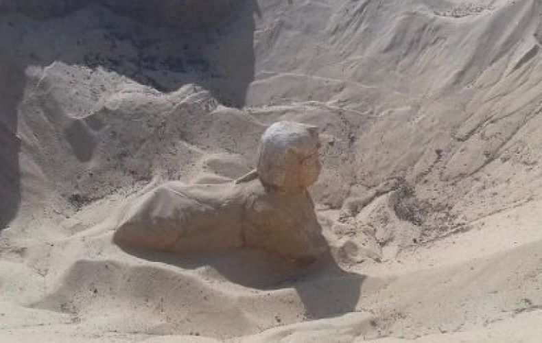 Archaeologists uncover Sphinx statue in Egypt