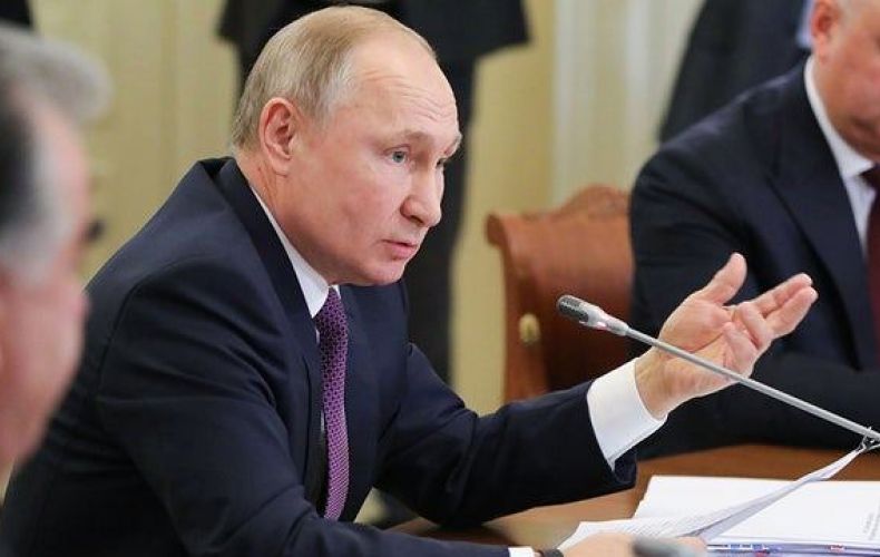 Putin names successor to Medvedev as Russian premier resigns