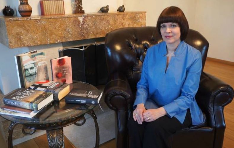 Wife of Ambassador Tigran Mkrtchyan translates novel The Forty Days of Musa Dagh into Latvian