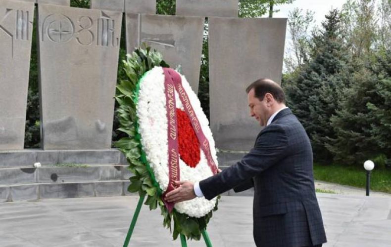 В связи с 28-ой годовщиной освобождения Шуши Давид Тоноян посетил пантеон “Ераблур”