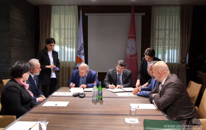 President of Artsakh and United Homeland party leader Samvel Babayan sign memorandum of cooperation