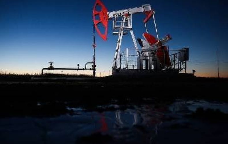WSJ: страны ОПЕК+ могут продлить квоту по сокращению добычи нефти