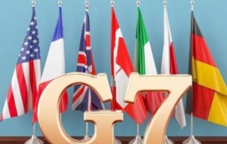 Франция не видит условий для возвращения к G8 с участием России