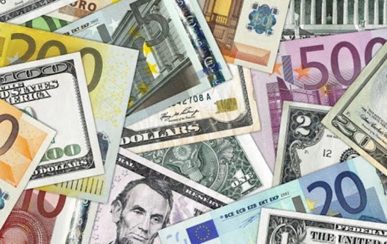 Dollar still gaining value in Armenia