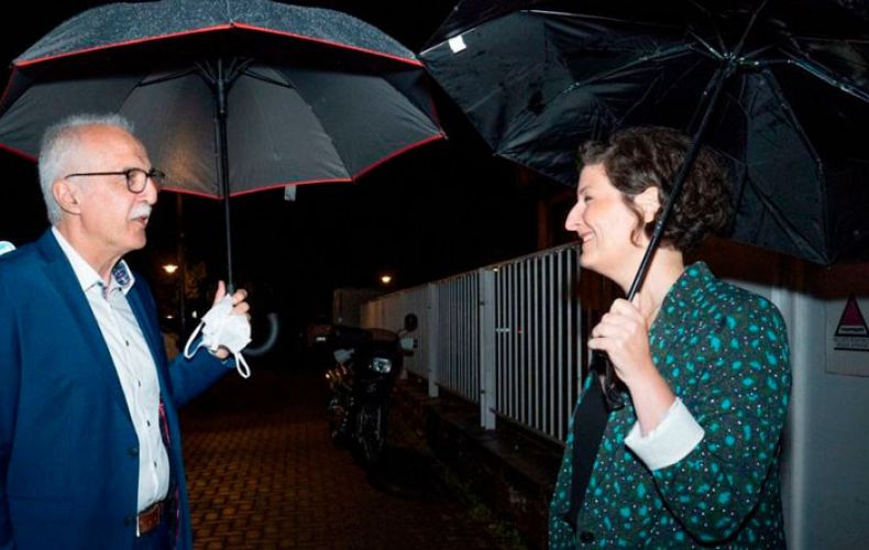 Գերմանացի քաղաքապետը կեսգիշերով եկել շնորհավորելու Ժանն Բարսեղյանին