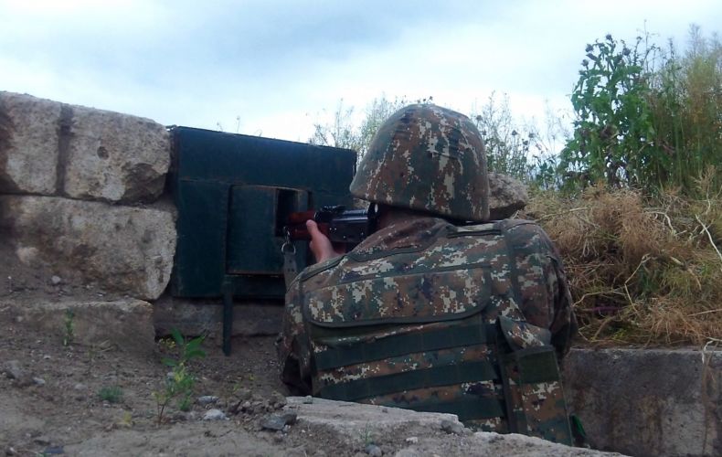 Азербайджанская сторона возобновила обстрел армянской  позиции