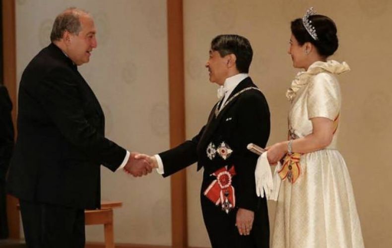 В связи с Днем независимости президента Армении поздравил император Японии Нарухито