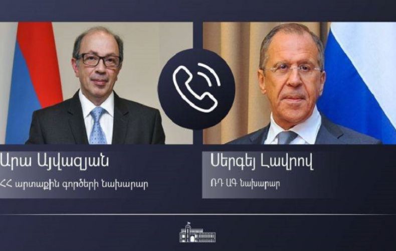 Armenian FM highlights solution of the issue of POWs in a phone conversation with Russian FM