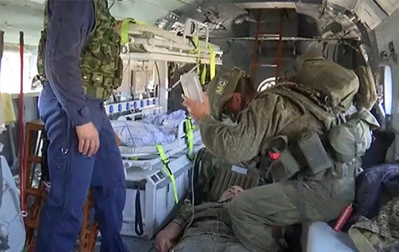 Russian peacekeepers in Artsakh worked out the evacuation of a conditionally injured person using a helicopter with a medical module