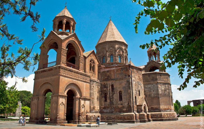 Сегодня Армянская Апостольская Церковь отмечает День памяти Свв. Евангелистов Матфея, Марка, Луки и Иоанна