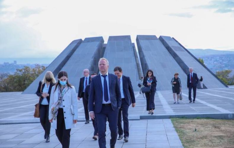 Члены делегации Совета Европы посетили Мемориал Геноцида армян