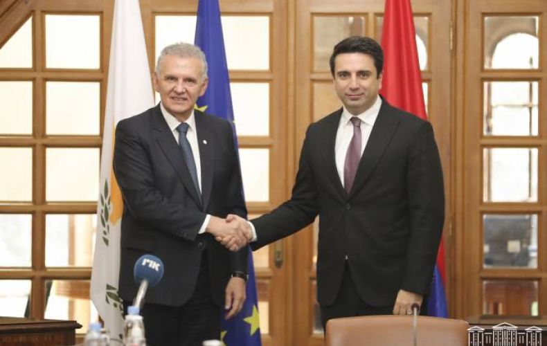 Председатель НС Армении провел встречу с уполномоченным президента Республики Кипр