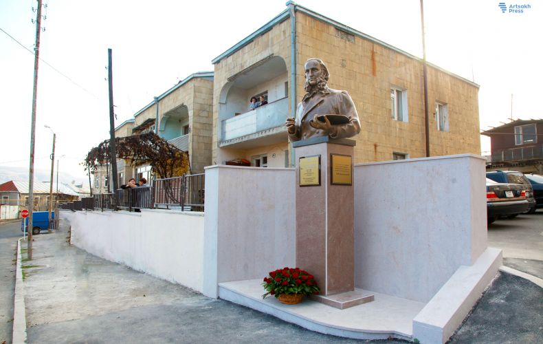 The bust of Hovhannes Aivazovsky erected in the capital