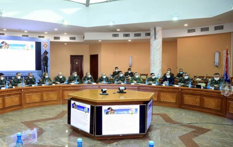 Artak Davtyan chairs consultation on ways to improve military discipline