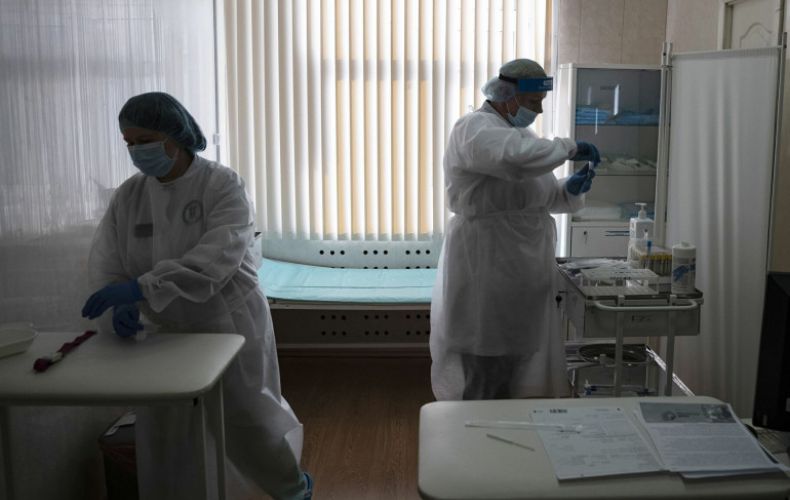 Число регистрируемых за день случаев коронавируса в Армении неуклонно ползет вверх