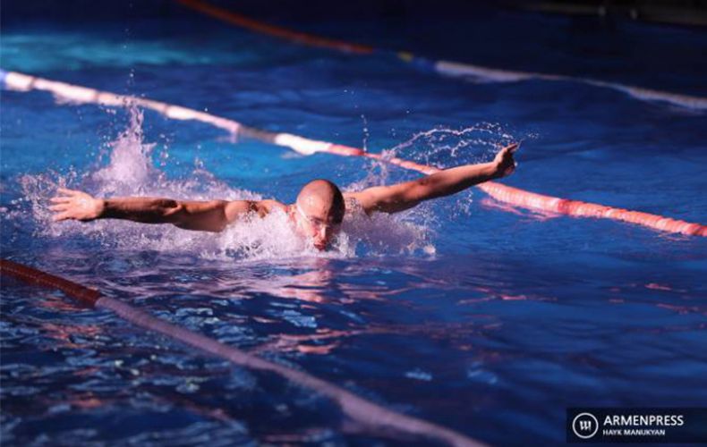 Чемпионат мира по водным видам спорта вновь отложен