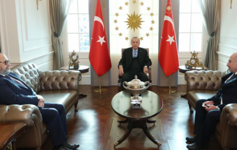 Էրդողանն ընդունել է Թուրքիայի հայկական հիմնադրամների միության նախագահին
