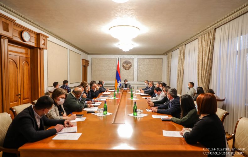 A sitting of the Board of Trustees of the ”Shoushi Technological University” Foundation was held with the participation of the President of the Republic