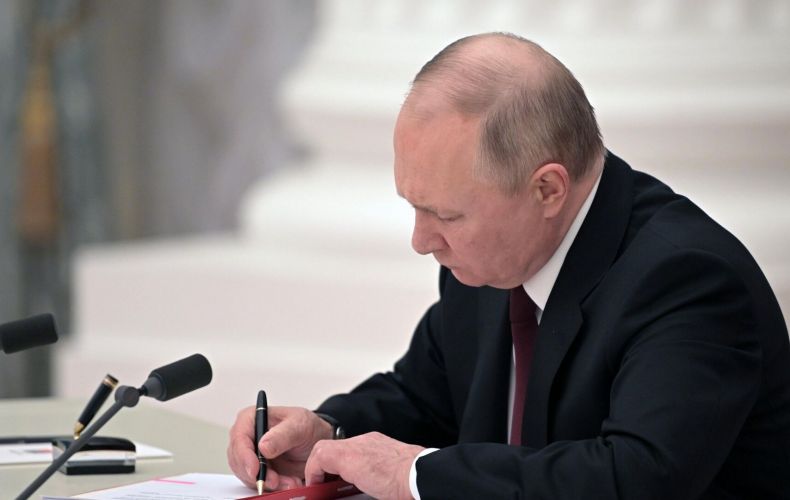 Путин упростил прием в российское гражданство жителей Херсонской и Запорожской областей