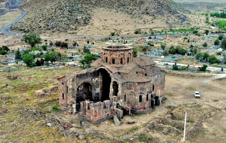 На реставрацию уникального древнего храма в Армении потратят полмиллиона долларов