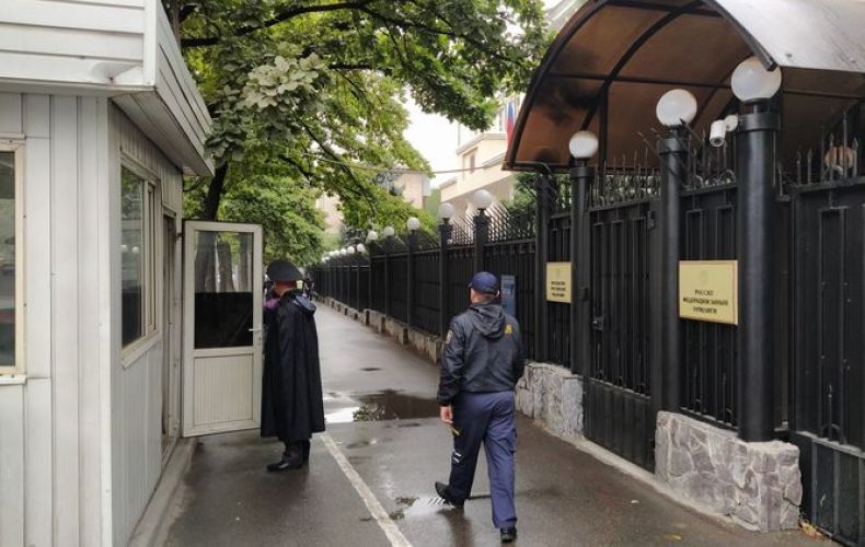 Информация о взрывном устройстве в посольстве РФ в Киргизии не подтвердилась