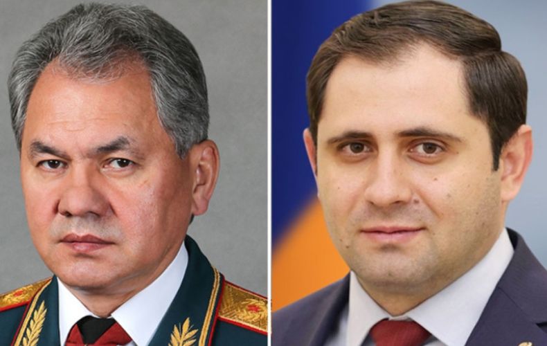 Armenia, Russia defense ministers hold talks