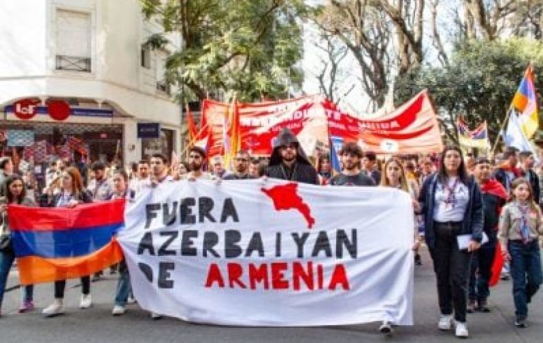 Азербайджан пытается осуществить новый геноцид армян: В Аргентине прошла акция протеста