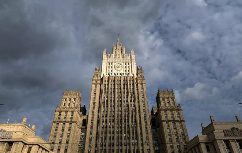 Поставки США вооружений Украине приближают к военному столкновению России и НАТО: МИД РФ
