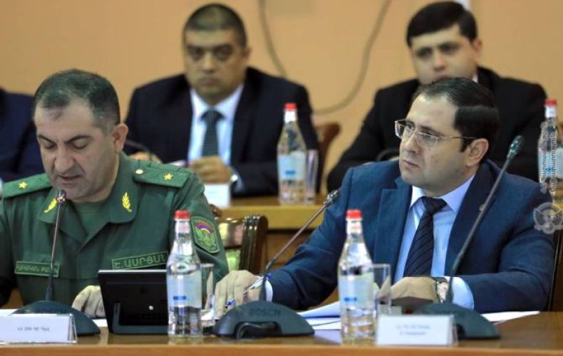 Armenian Defense Minister chairs consultation