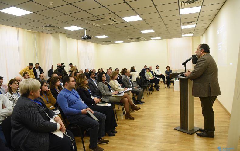 В Степанакерте началась работа 6-го заседания Благотворительного совета при госминистре Республики Арцах