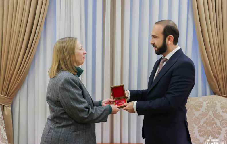 Armenian Foreign Minister awards Medal of Honor to outgoing United States Ambassador