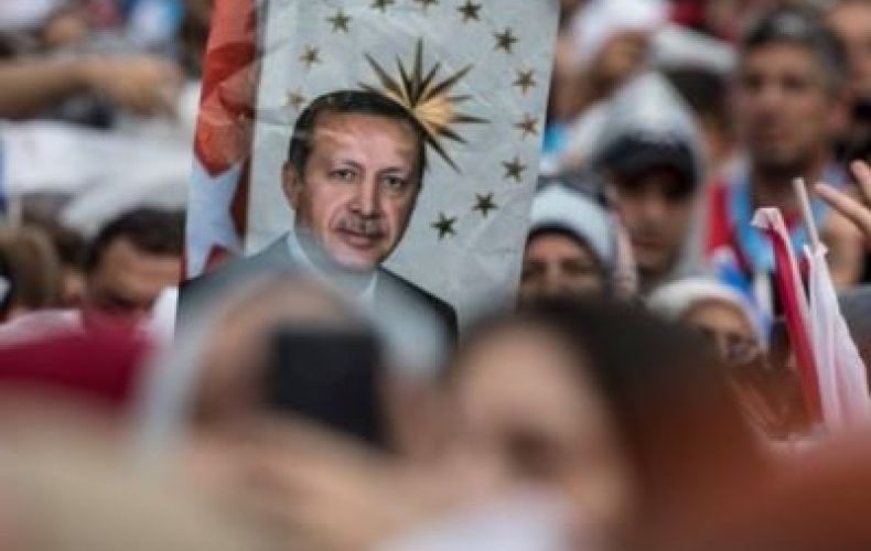 FP: Эрдогановская Турция сталкивается с растущим исходом населения в преддверии выборов