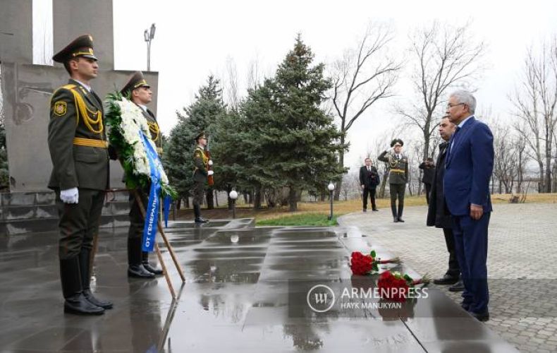 CSTO Secretary General honors fallen troops in Yerevan’s Yerablur military cemetery