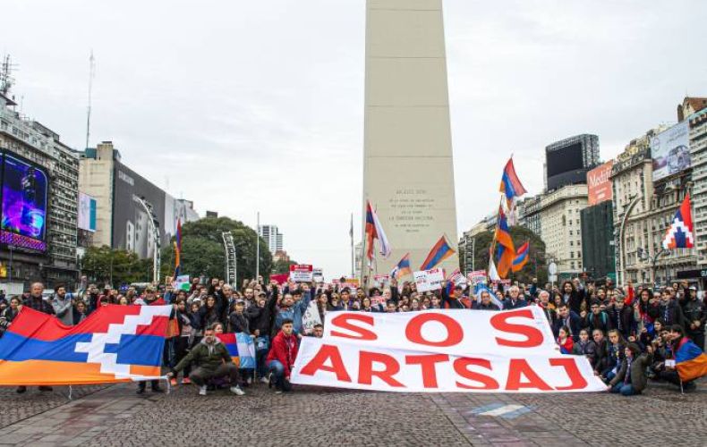В Буэнос-Айресе прошла акция протеста по случаю 32-й годовщины независимости Нагорного Карабаха