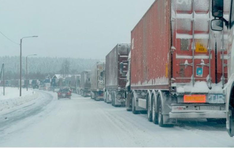Stepantsminda-Larsi highway closed to traffic